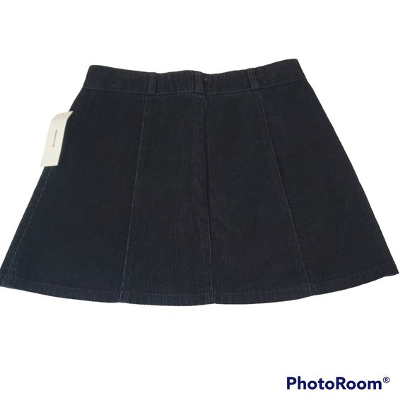 BDG Urban Outfitters Women's Skirt Size Medium Black Thin Corduroy NWT - Picture 2 of 9